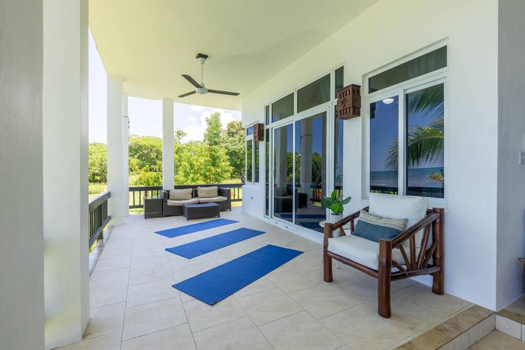 Ivy'S Cove Beach Side Condo - Luxury Villa Whitehouse Ngoại thất bức ảnh