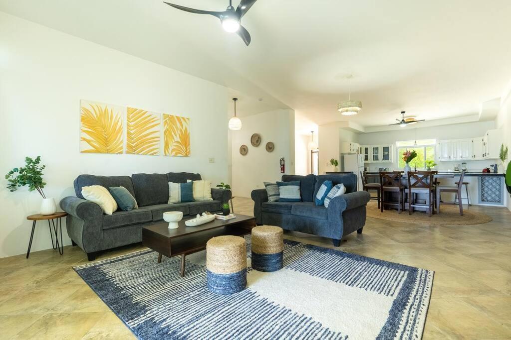 Ivy'S Cove Beach Side Condo - Luxury Villa Whitehouse Ngoại thất bức ảnh